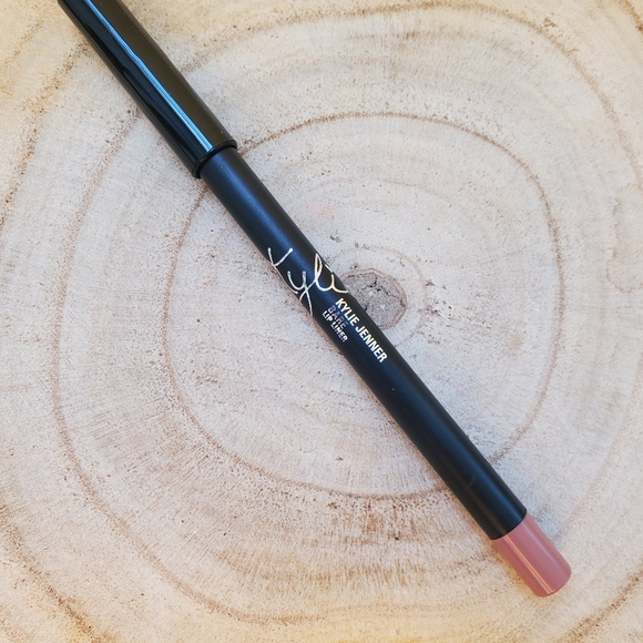 Kylie Cosmetics Other - Kylie Jenner bare lip liner